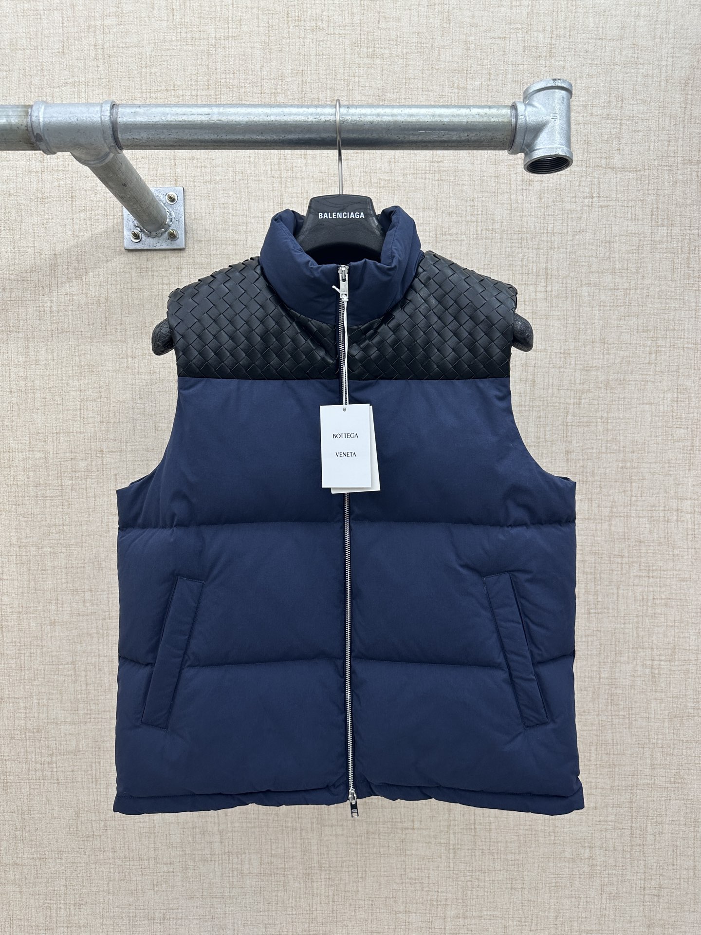 Bottega Veneta BV 보테가 베네타 가죽 위빙 패딩 베스트 조끼 의류