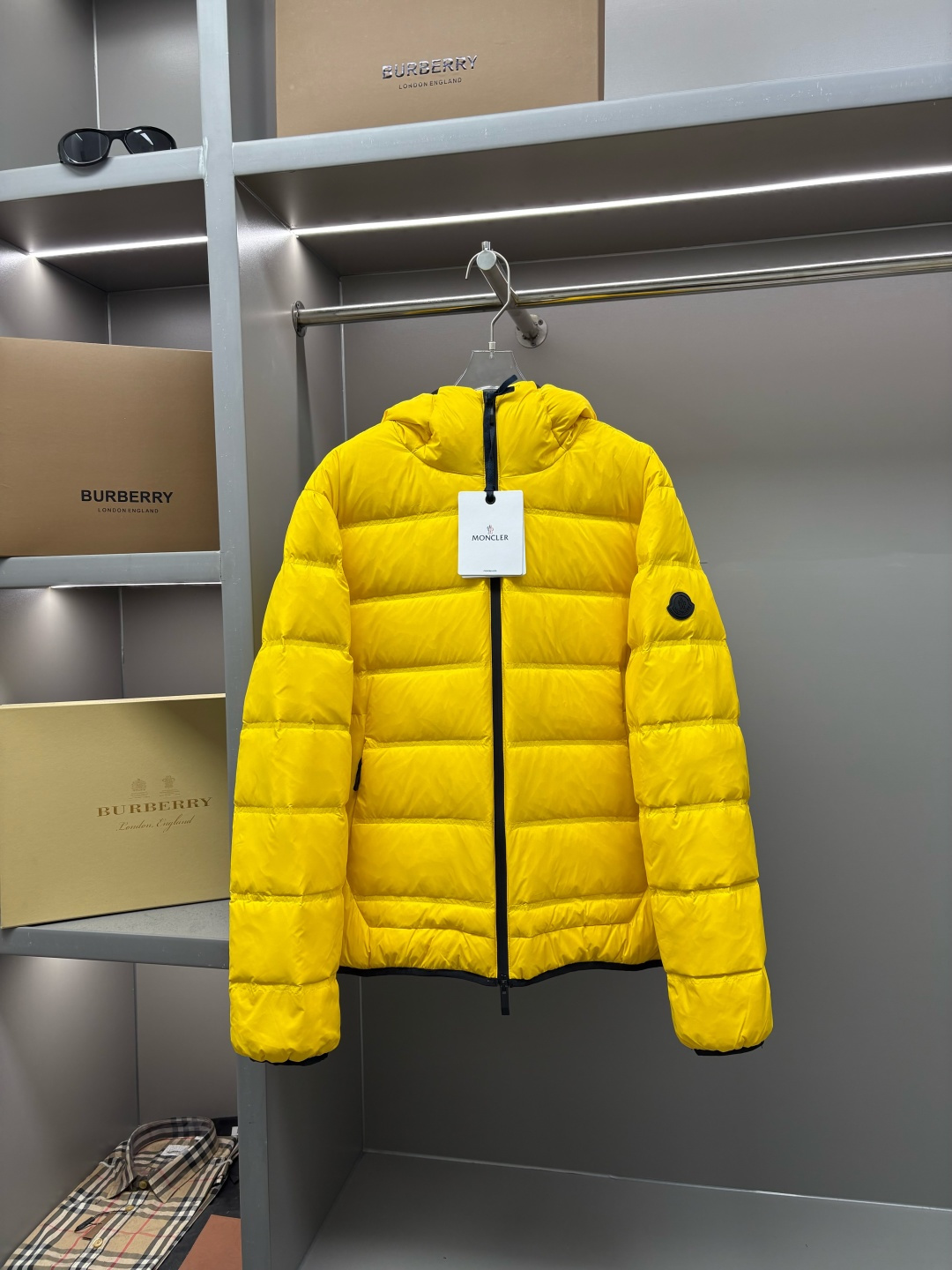 Moncler 몽클레어 몽클레르 배색 로고 패딩 점퍼 자켓 의류
