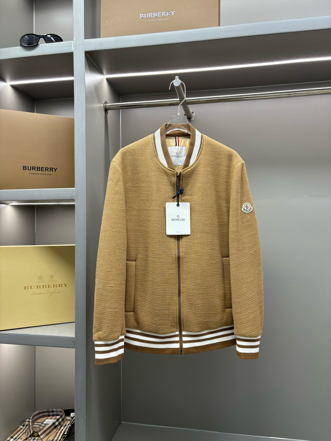 Moncler 몽클레어 몽클레르 울 배색 다운 자켓 재킷 의류