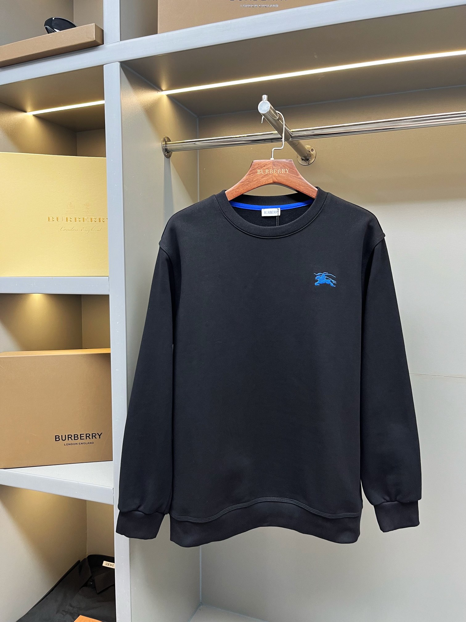 Burberry BBR 버버리 기수(Knight) 자수 코튼 라운드넥 스웨트셔츠 맨투맨 티셔츠 의류