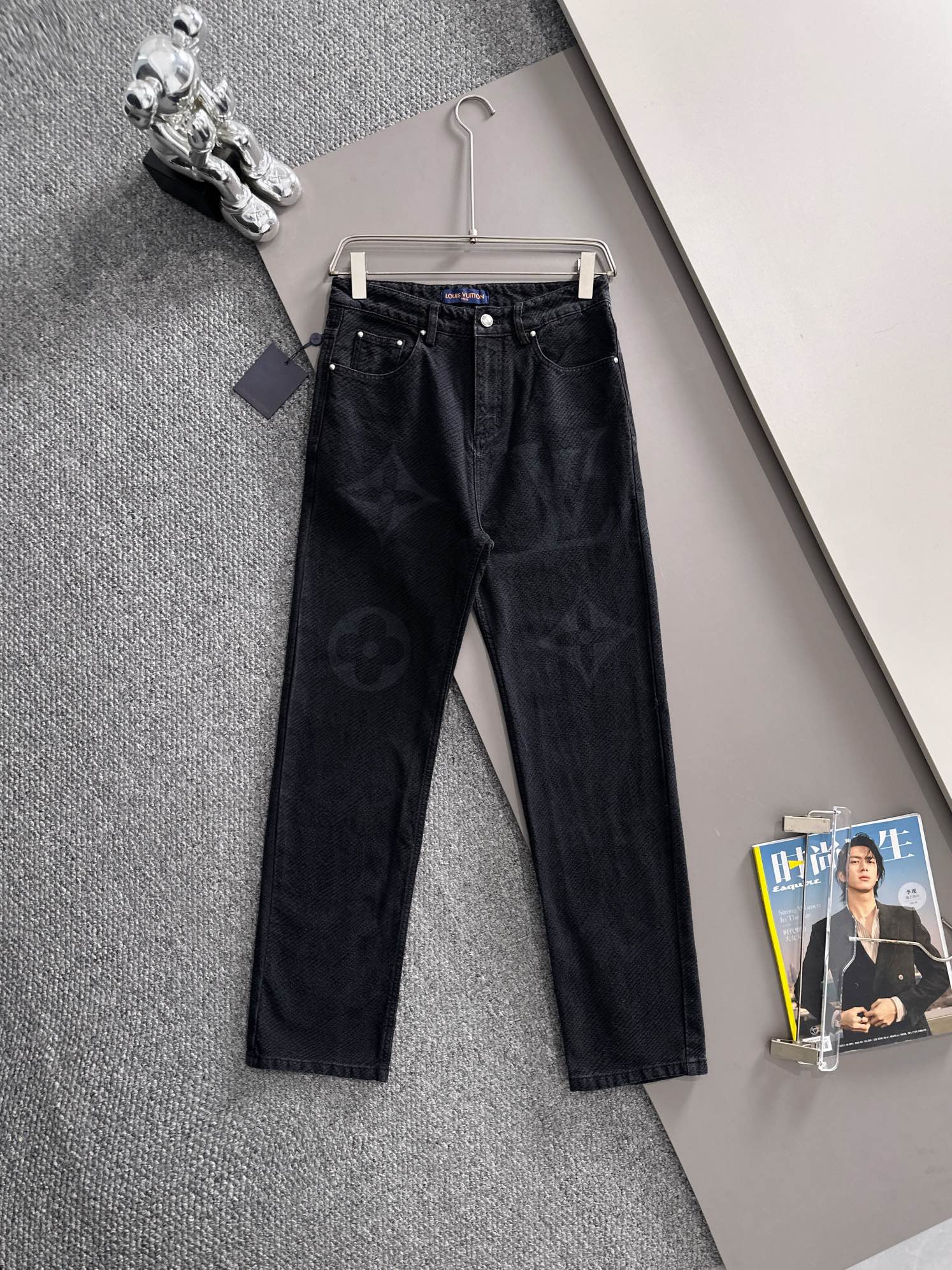 LOUIS VUITTON Tyler LV 루이비통 컬래버 모노그램 디지털 워시 데님 팬츠 바지 의류