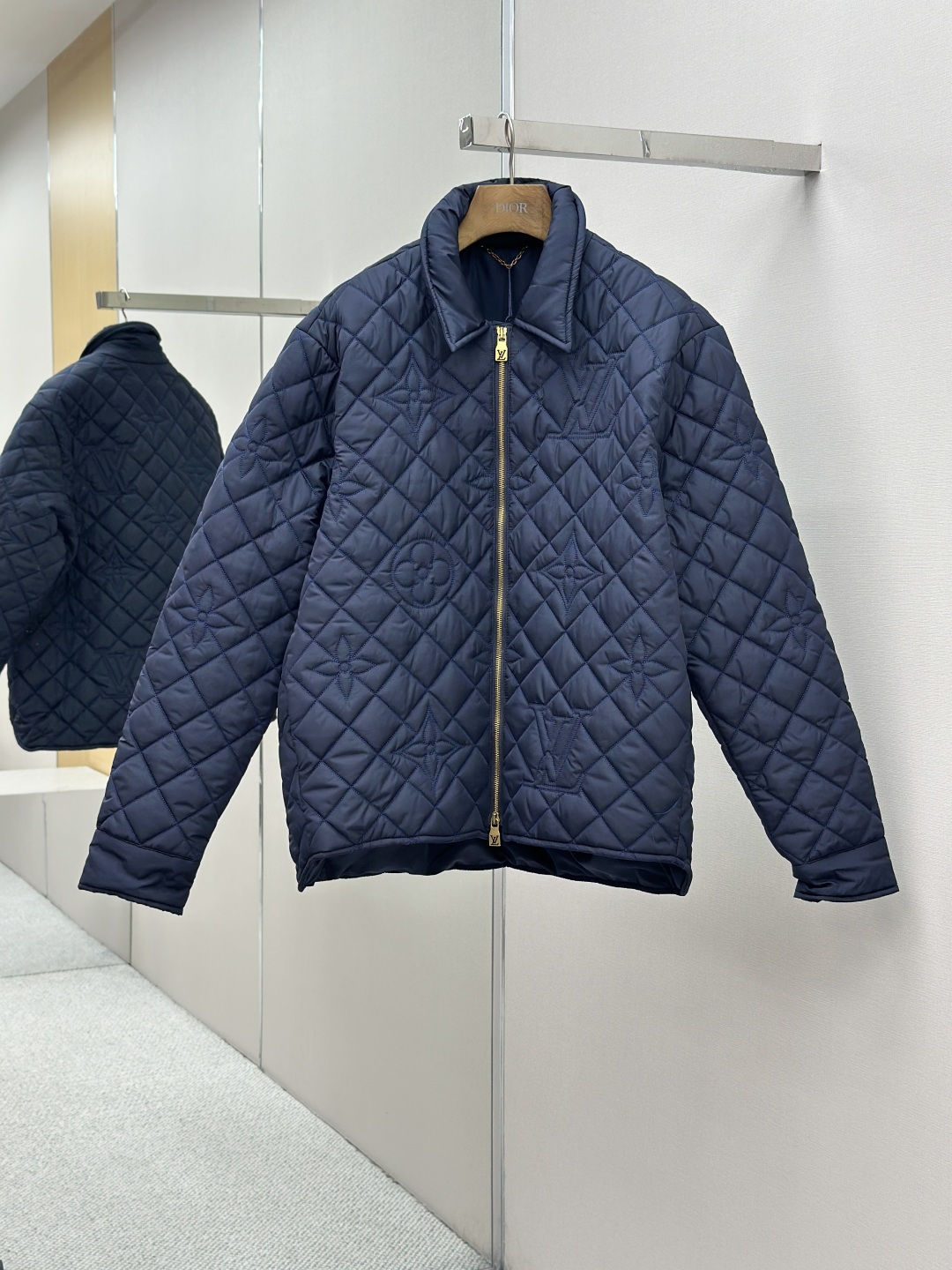 LOUIS VUITTON LV 루이비통 다이아몬드 퀼팅 로고 자수 자켓 재킷 의류