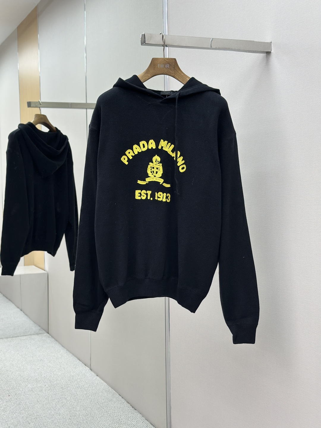 PRADA 프라다 3D 타월 자수 니트 후드티 맨투맨 티셔츠 의류