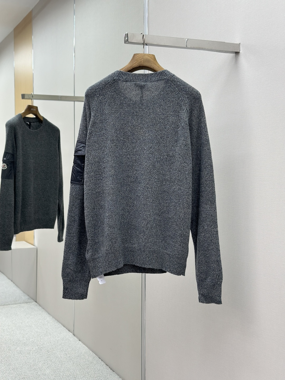 MONCLER 몽클레어 몽클레르 슬리브 포켓 울 니트 의류