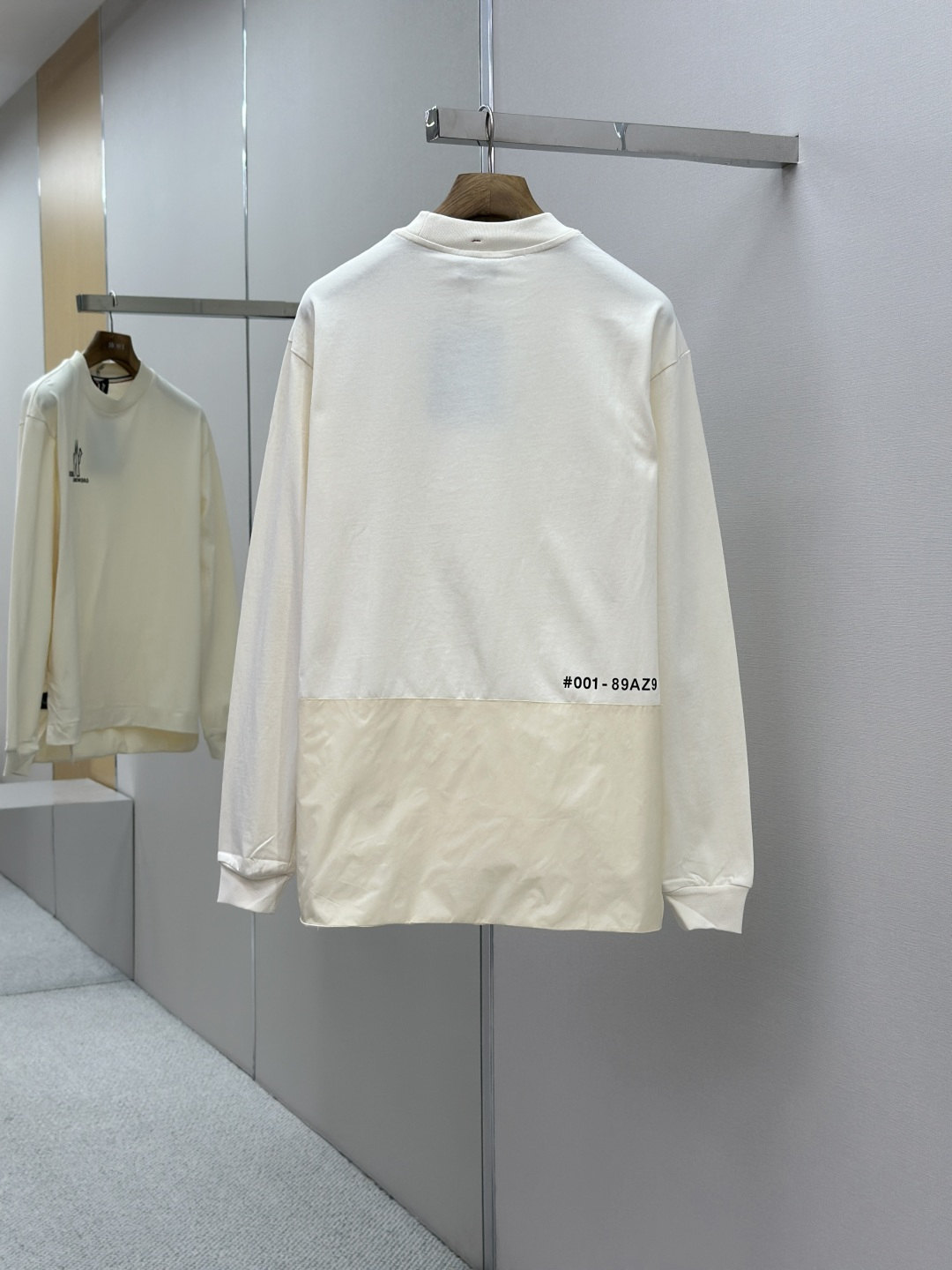 MONCLER 몽클레어 몽클레르 로고 레터링 롱슬리브 긴팔 티셔츠 의류