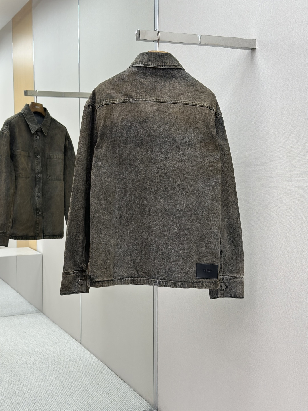 FENDI 펜디 그레이 데님 버튼 셔츠 자켓 의류