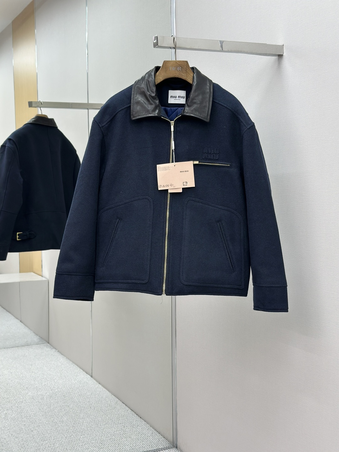 MIUMIU 미우미우 자수 울혼방 패딩 자켓 재킷 의류