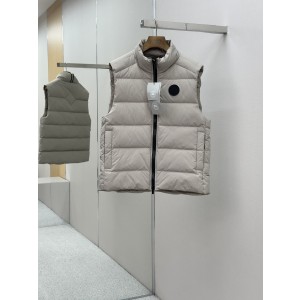 CANADA GOOSE 캐나다구스 로고 패치 다운 베스트 패딩 조끼 의류