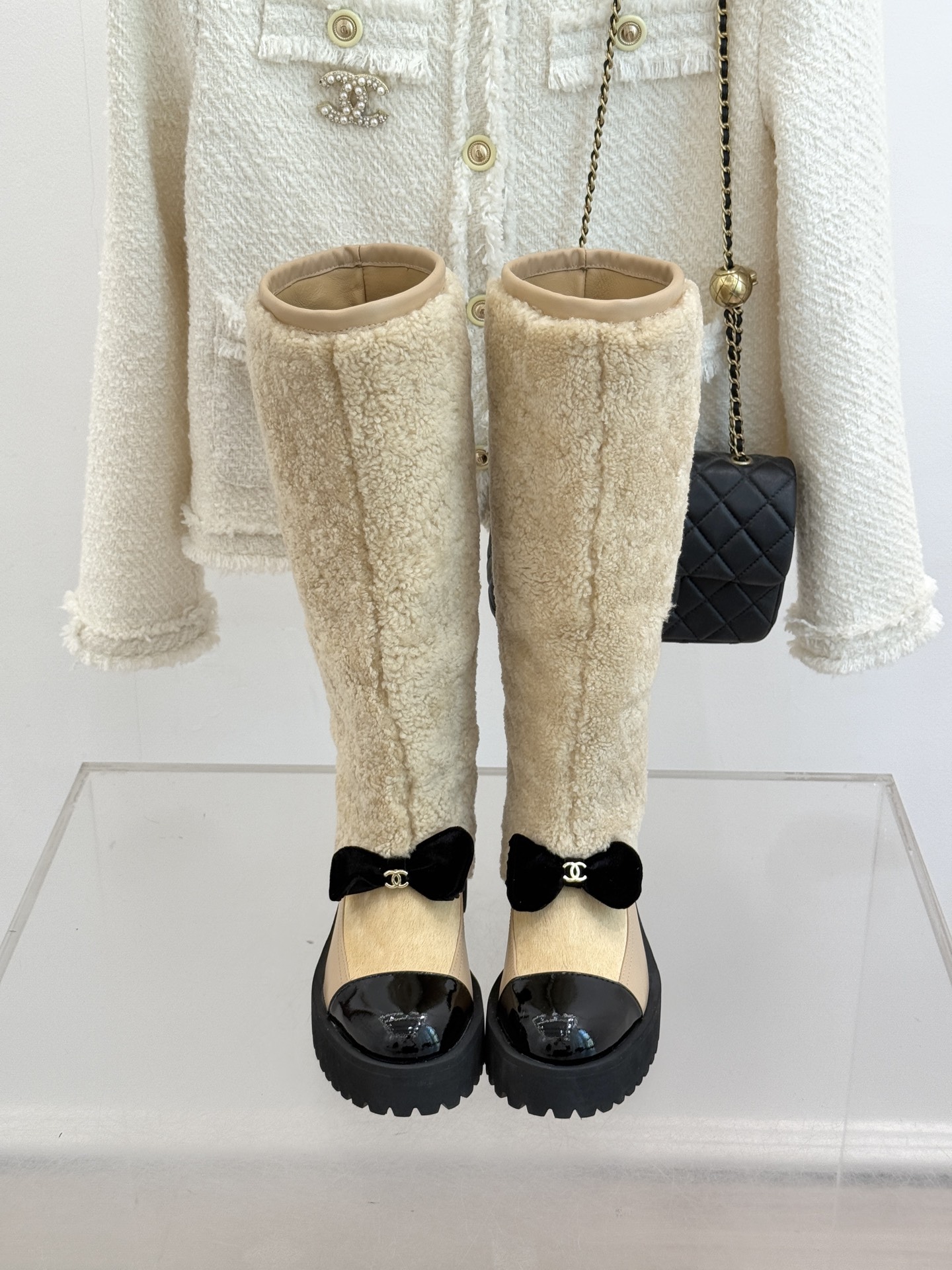 CHANEL 25N Coco Neige 샤넬 더블C 리본 배색 플랫폼 스노우 롱부츠 신발