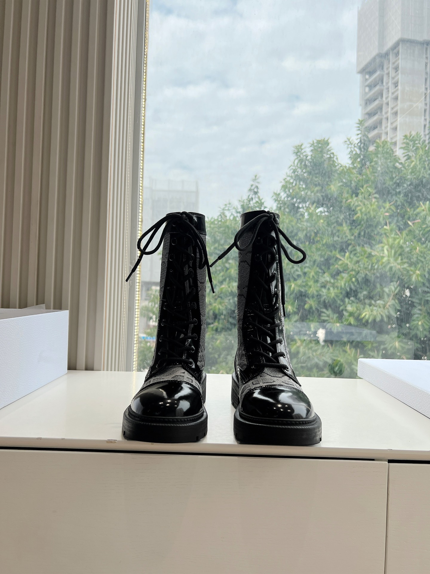 Miss Dior CD 디올 첼시 미들 부츠 신발