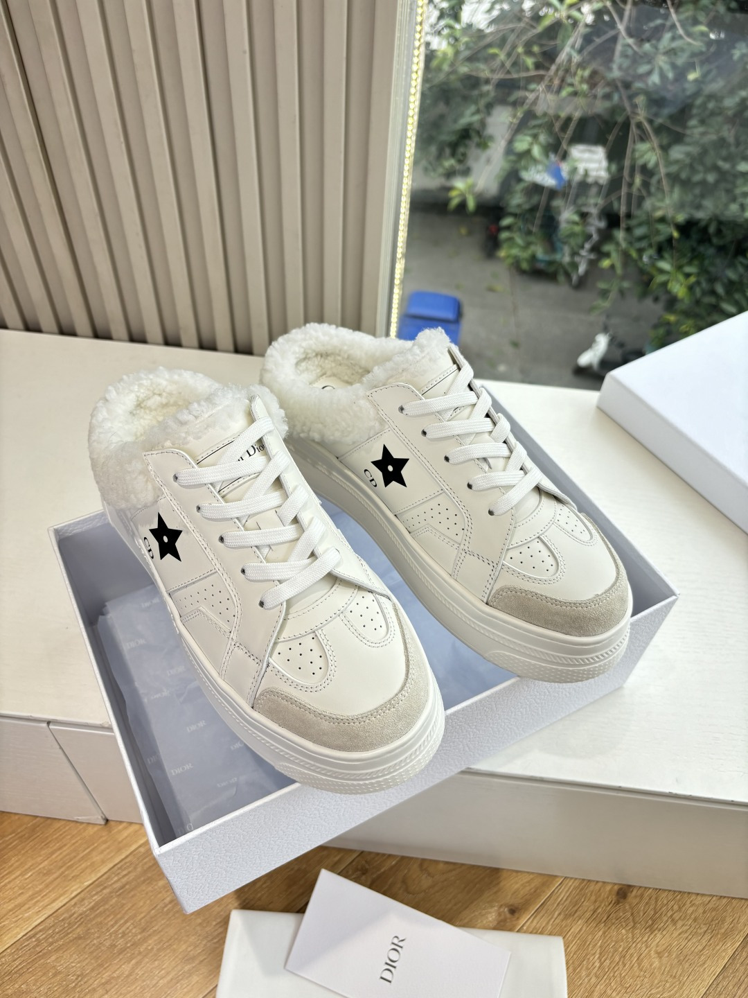 Dior CD 디올 C’est Dior 통굽 스니커즈 뮬 신발