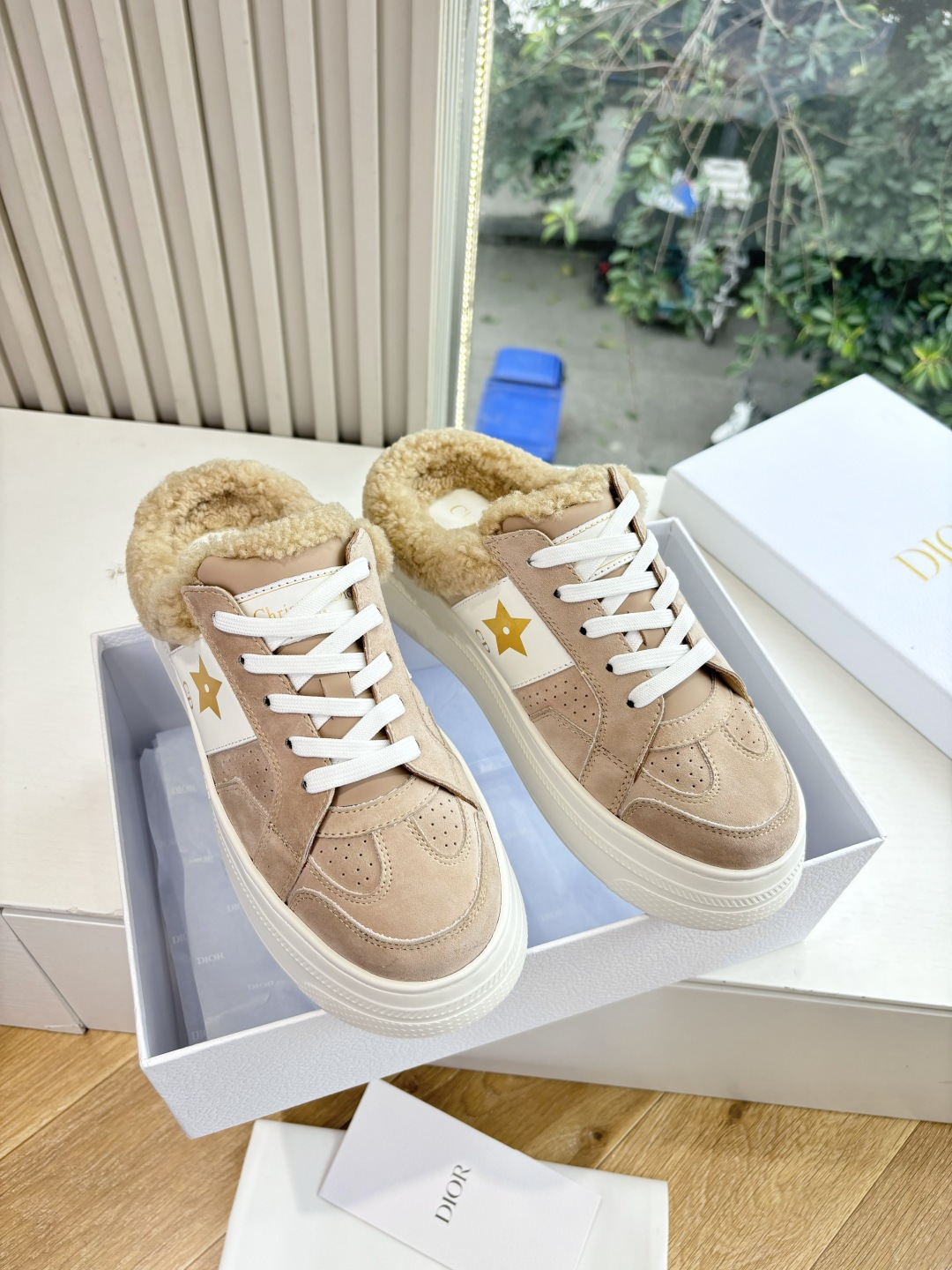 Dior CD 디올 C’est Dior 통굽 스니커즈 뮬 신발