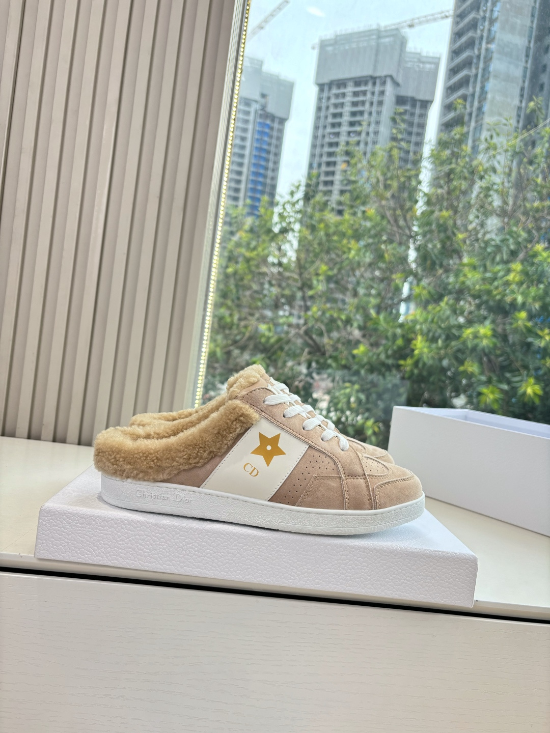 Dior CD 디올 C’est 스니커즈 뮬 신발