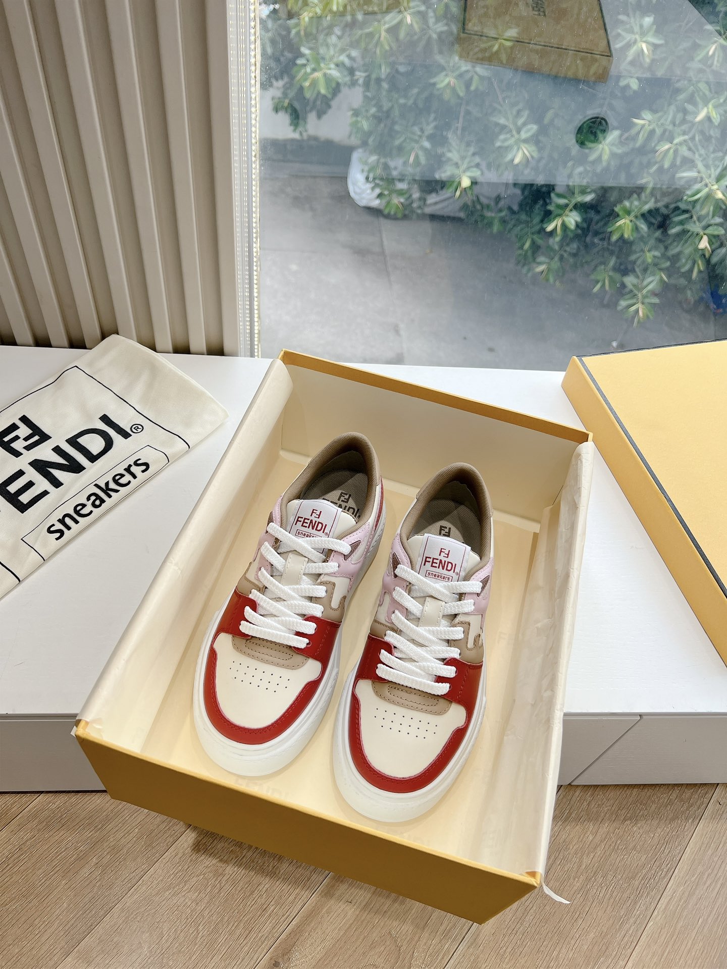 Fendi 펜디 FF 로고 스니커즈 신발