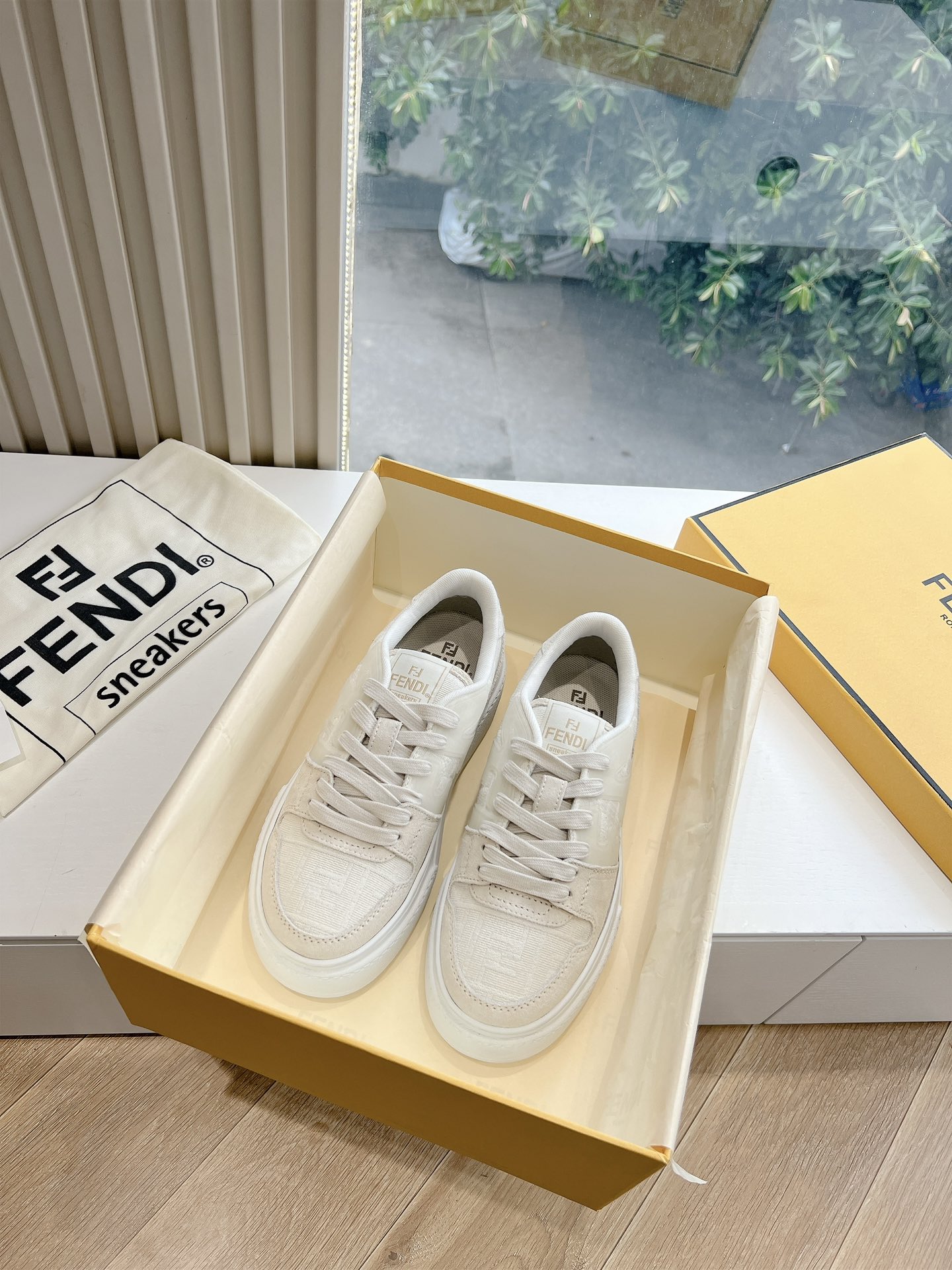 Fendi 펜디 FF 로고 스니커즈 신발