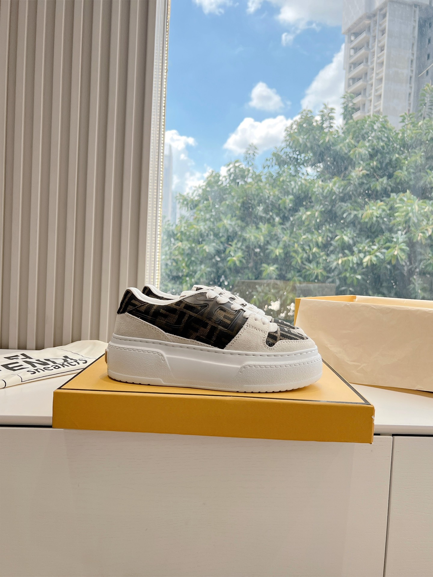 Fendi 펜디 FF 로고 스니커즈 신발