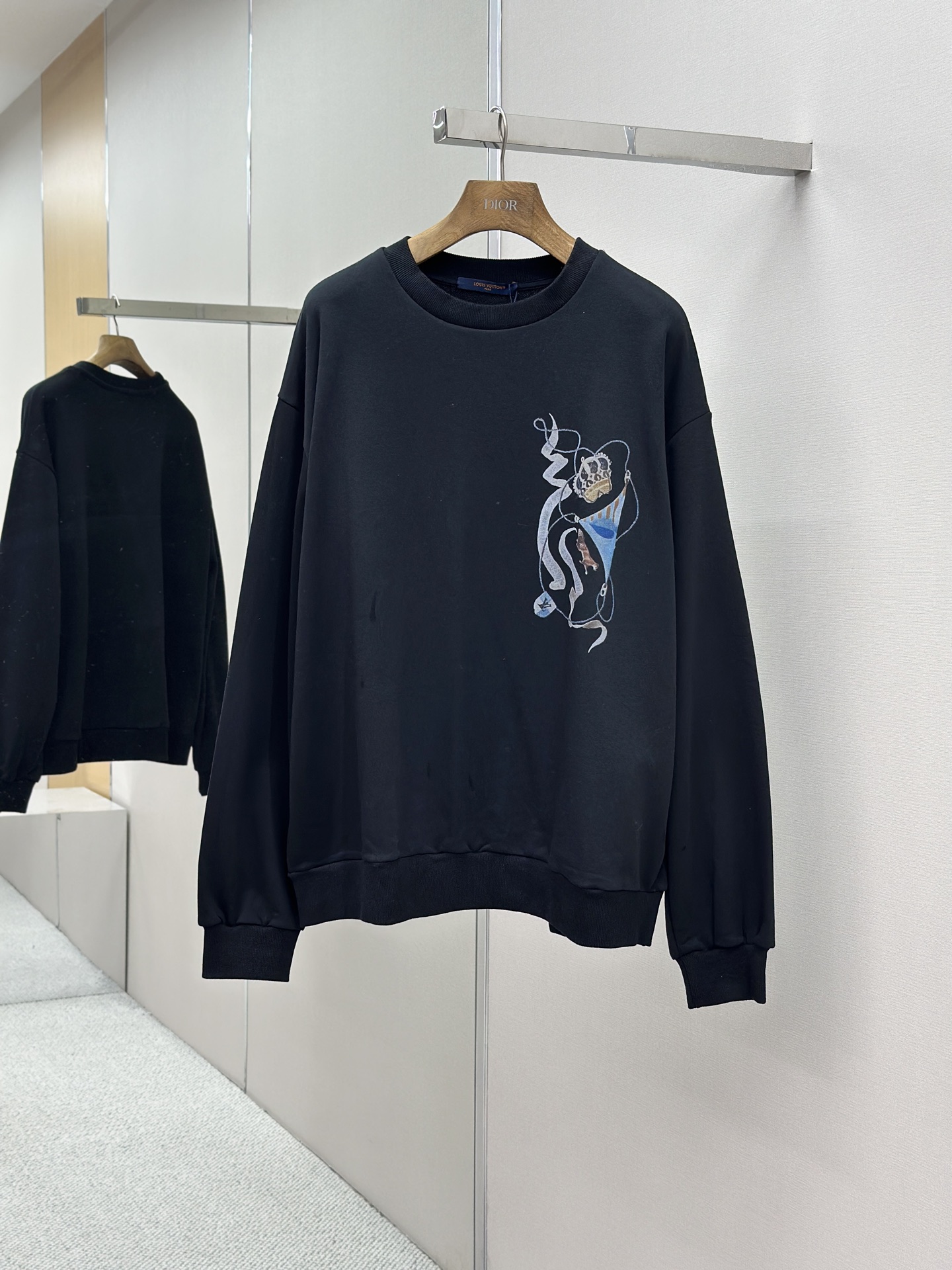 Louis Vuitton LV 루이비통 크라운 자수 라운드넥 맨투맨 티셔츠 의류