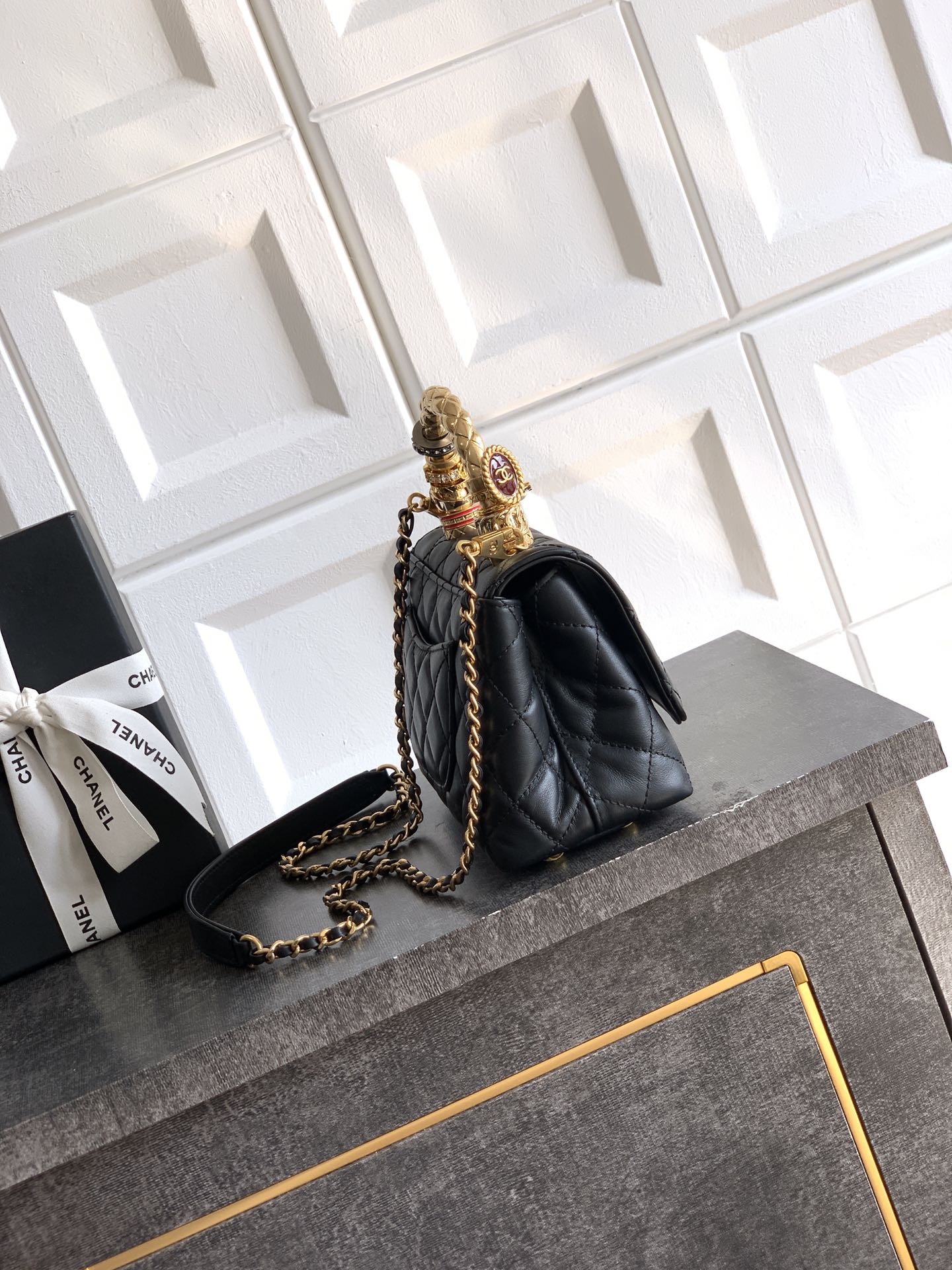 Chanel 샤넬 금장 다이아 컷아웃 링백 토트백 숄더백 가방 19cm