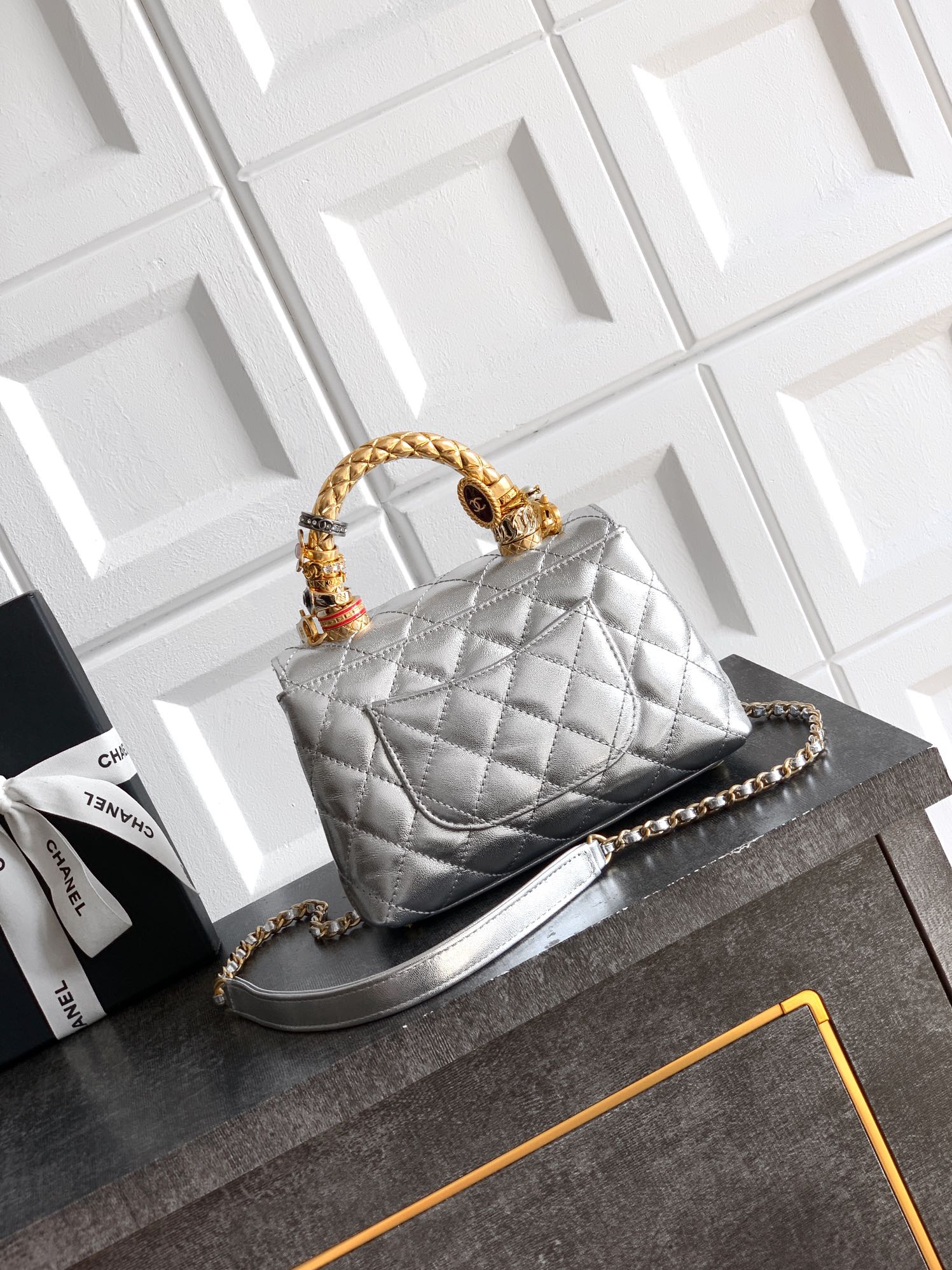 CHANEL 샤넬 금색 미니 링백 핸드백 체인백 가방 19cm