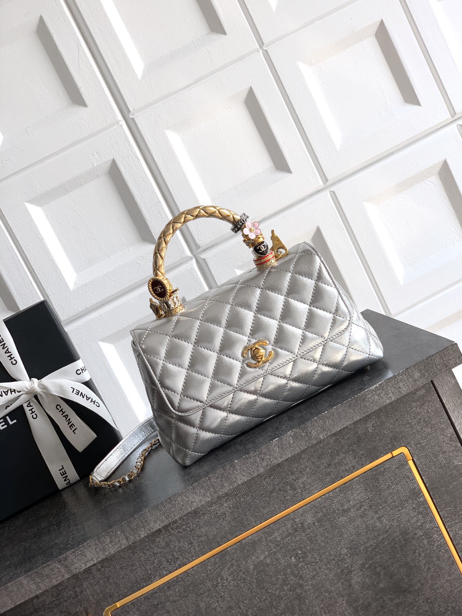 CHANEL 샤넬 금색 미니 링백 핸드백 체인백 가방 23cm