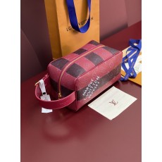 LV 루이비통 M25902 퍼플 스트라이프 LOCKER DOPP KIT 세면백 락커 돕 키트 파우치백
