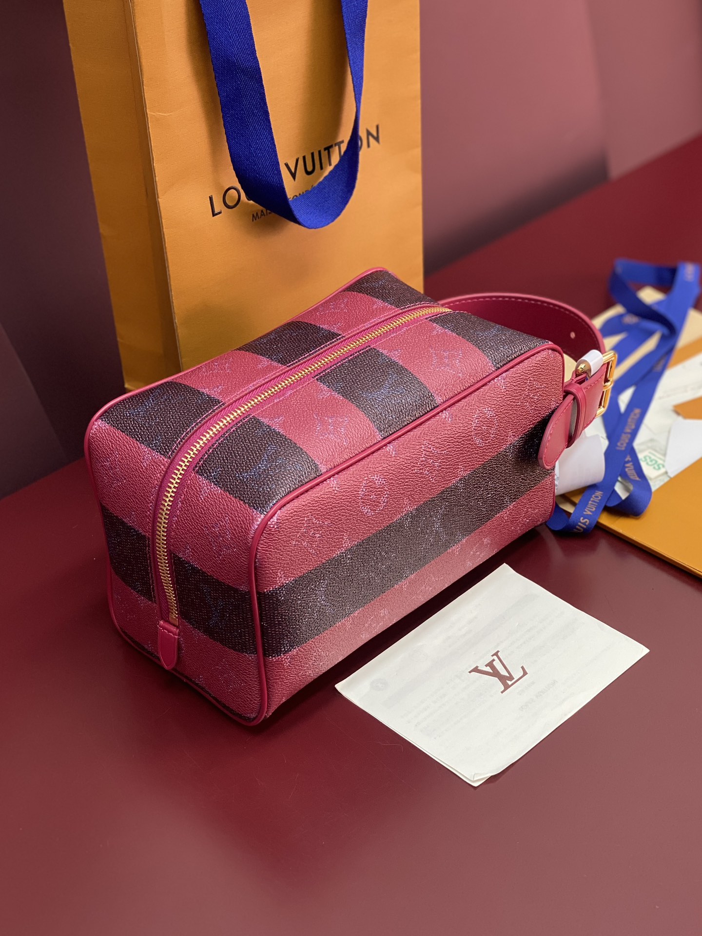 LV 루이비통 M25902 퍼플 스트라이프 LOCKER DOPP KIT 세면백 락커 돕 키트 파우치백