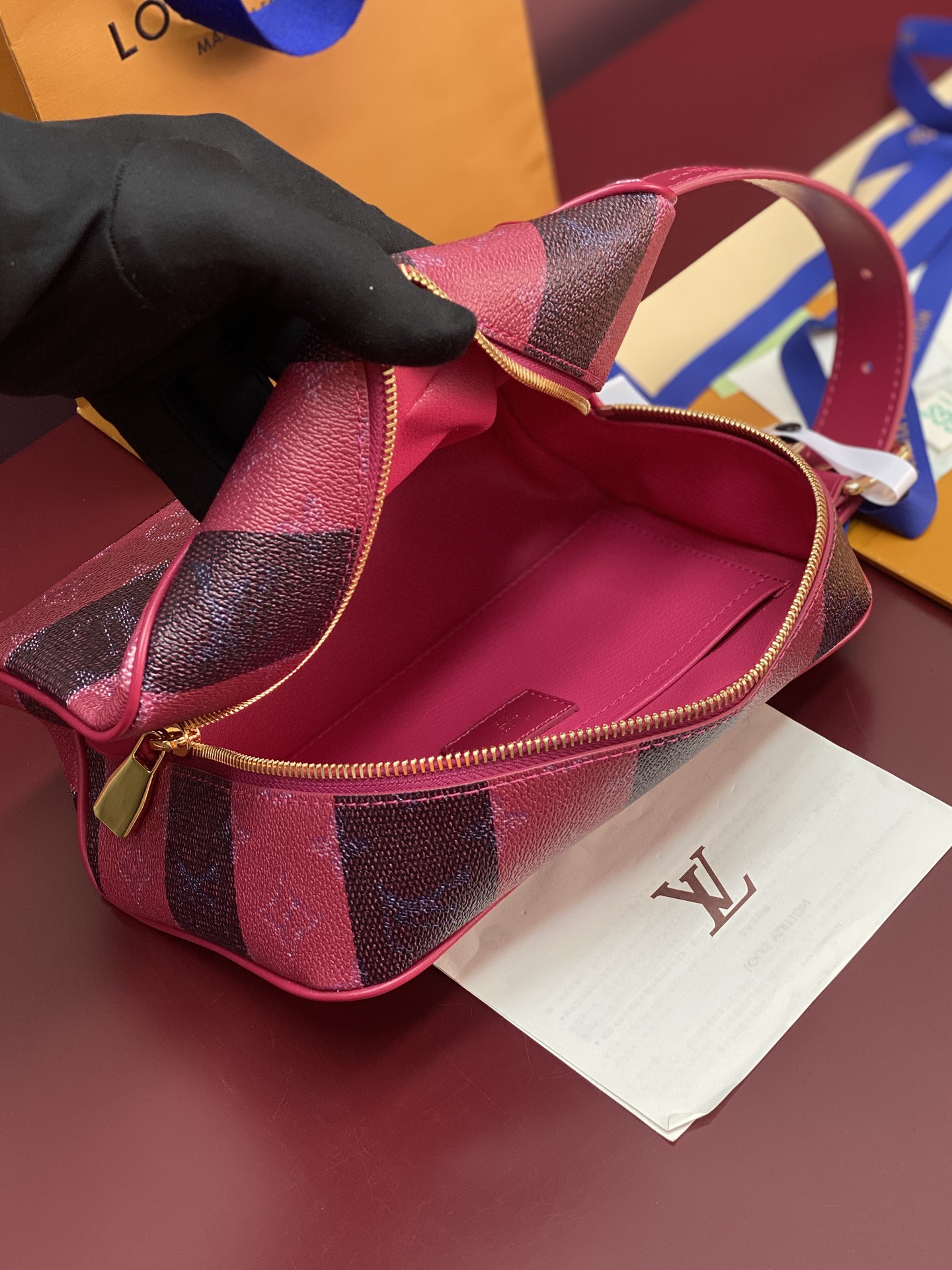 LV 루이비통 M25902 퍼플 스트라이프 LOCKER DOPP KIT 세면백 락커 돕 키트 파우치백