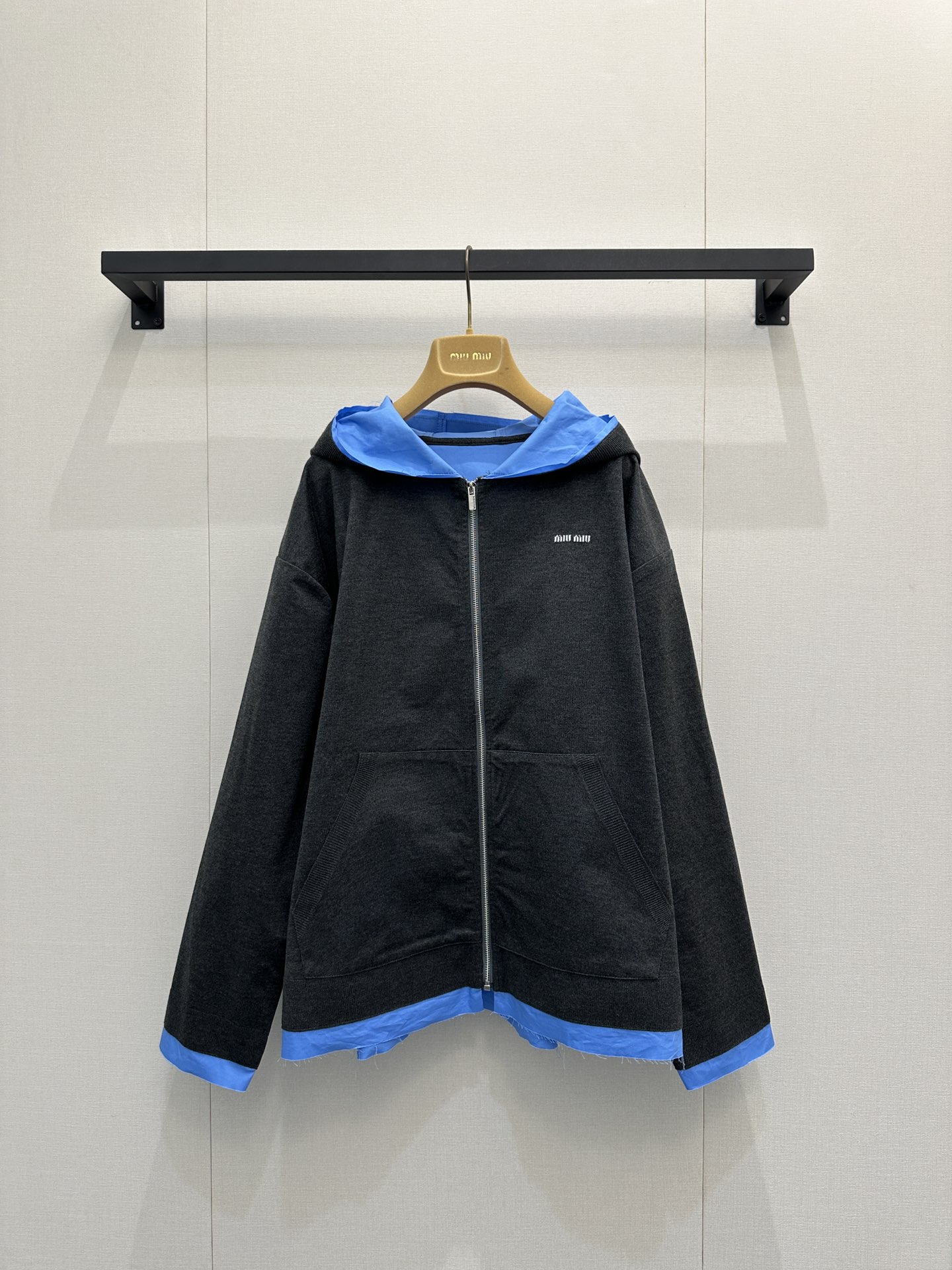 miumiu 미우미우 배색 후드 집업 자켓 재킷 의류
