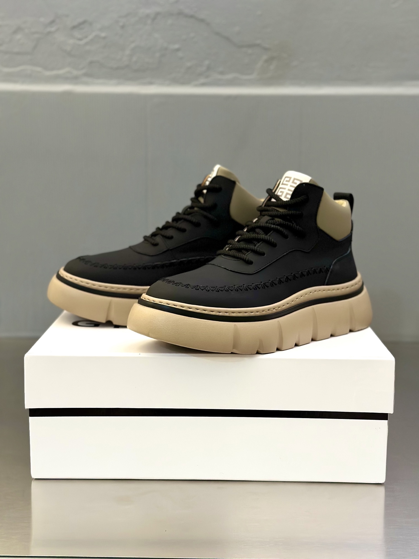 GIVENCHY 지방시 남성 두꺼운 키높이 운동화 워커 신발