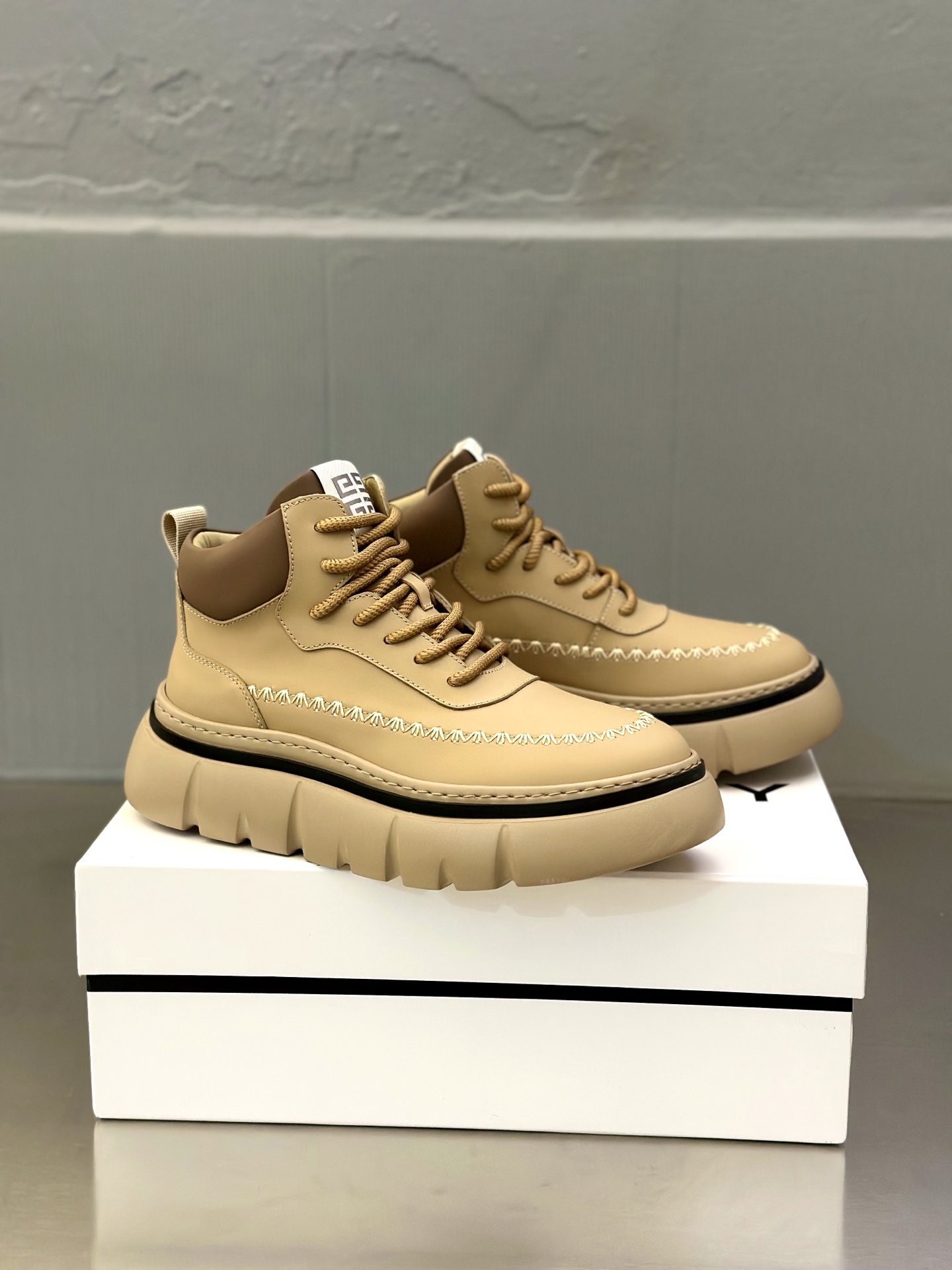 GIVENCHY 지방시 남성 두꺼운 키높이 운동화 워커 신발