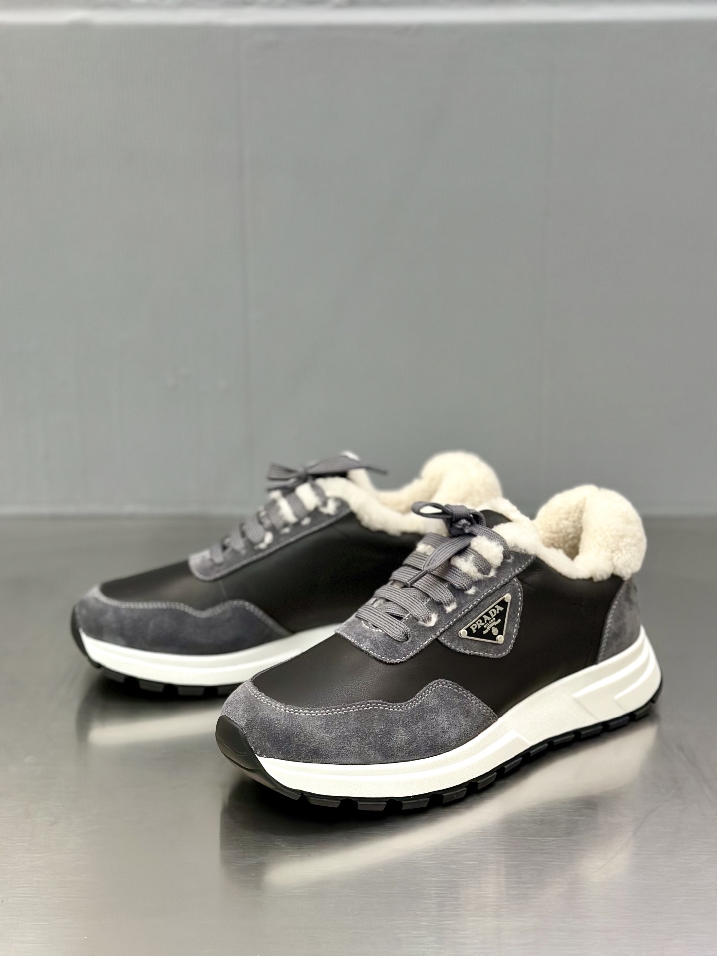Prada 프라다 남성 운동화 스니커즈 신발