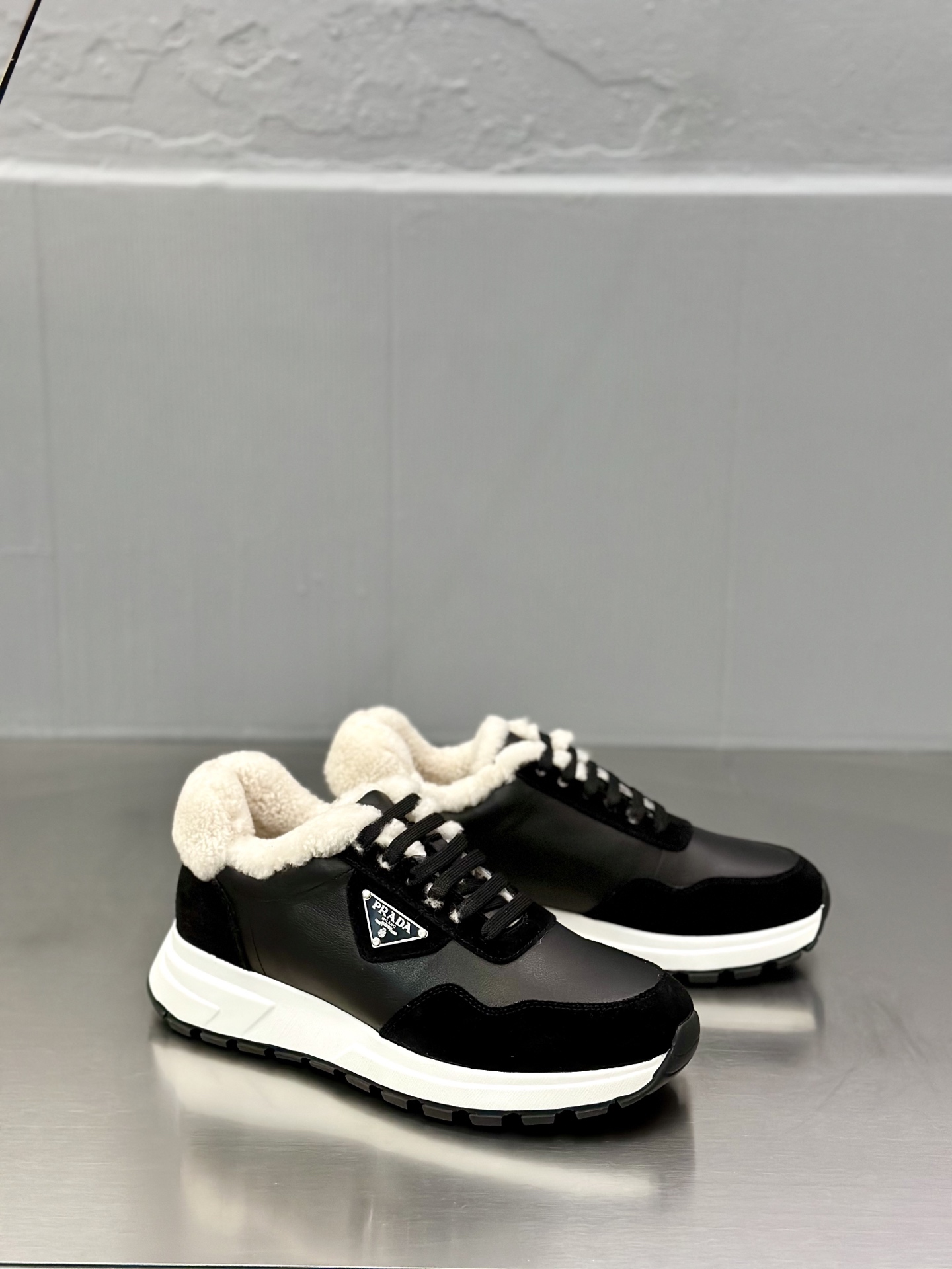 Prada 프라다 남성 운동화 스니커즈 신발