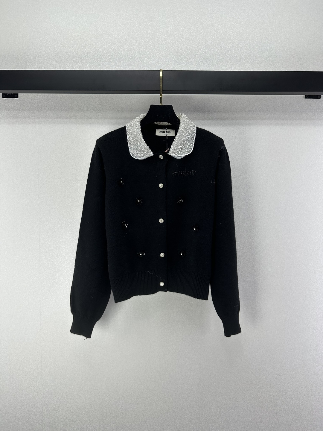 miumiu 미우미우 카라 진주 장식 니트 가디건 자켓 재킷 의류