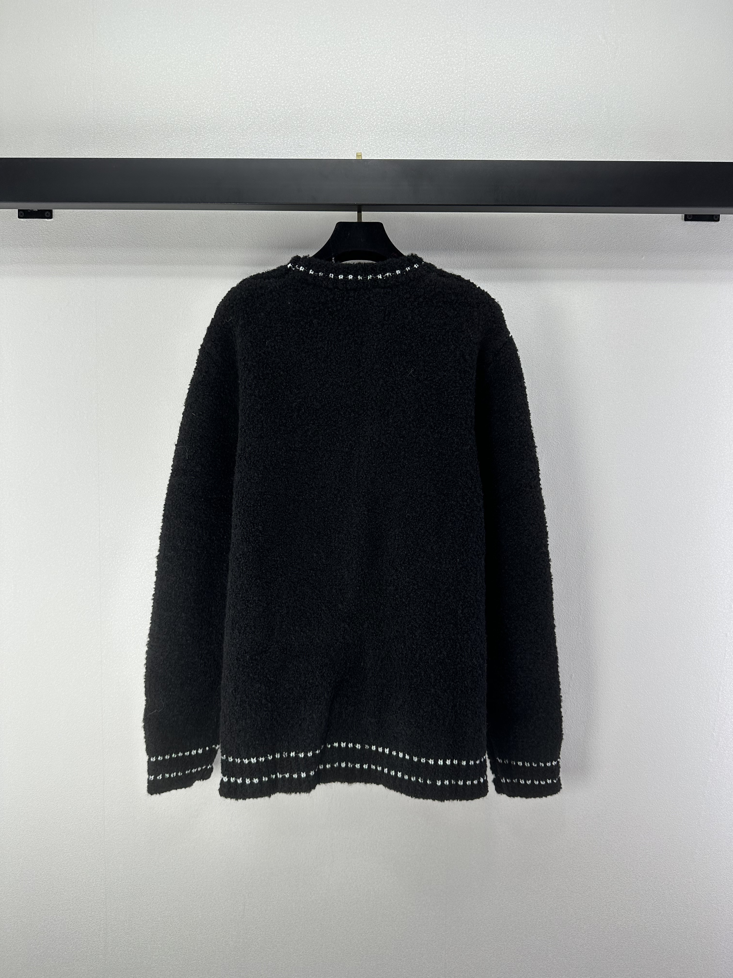 LV 루이비통 라운드넥 골드 실 양모 니트 긴팔 의류