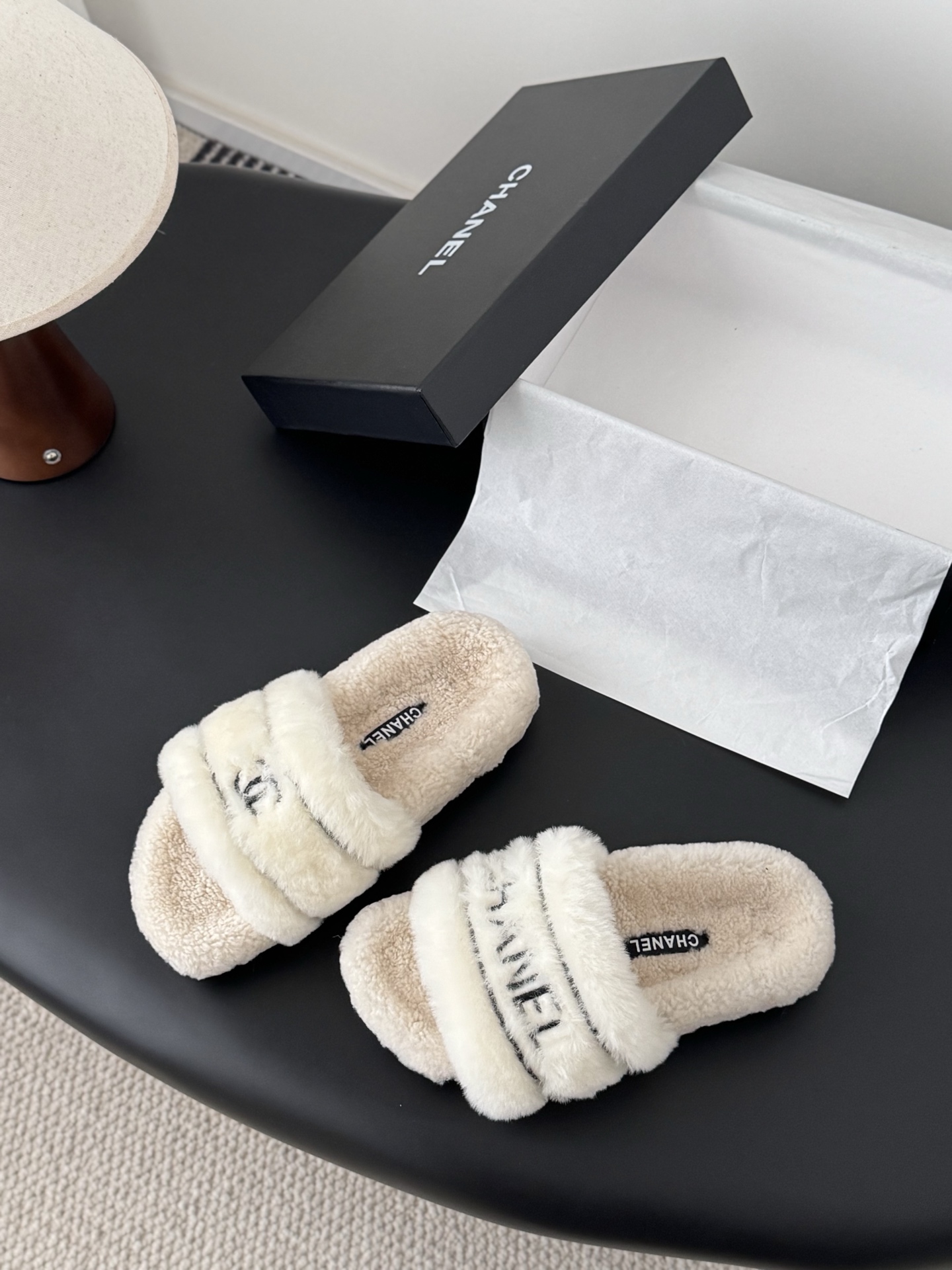 Chanel 샤넬 퍼 슬리퍼 신발