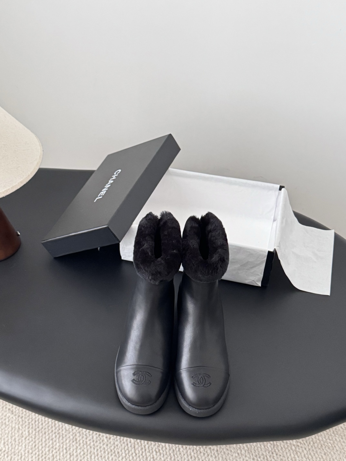 Chanel 샤넬 테디 퍼 슈즈 앵클 부츠 신발