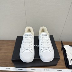 Chanel 샤넬 빅토 퍼 스니커즈