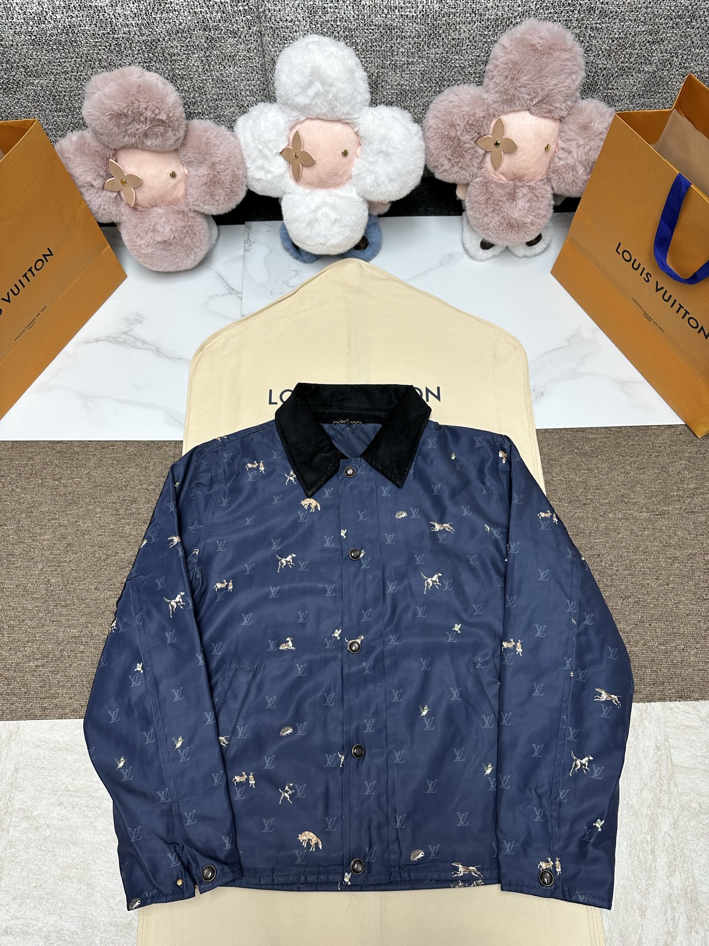 LV BLASON 루이비통 패딩 점퍼 자켓 재킷 의류