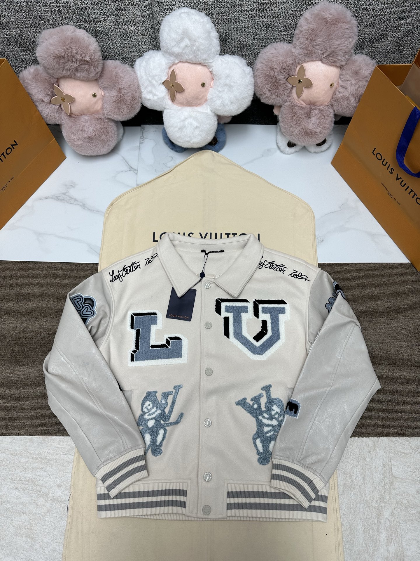 LV 루이비통 배색 가죽 믹스 바시티 야구 점퍼 자켓 재킷 의류