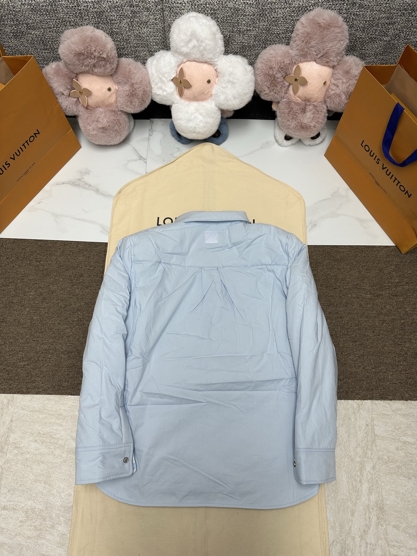 LV 루이비통 경량 패딩 셔츠형 재킷 자켓 의류