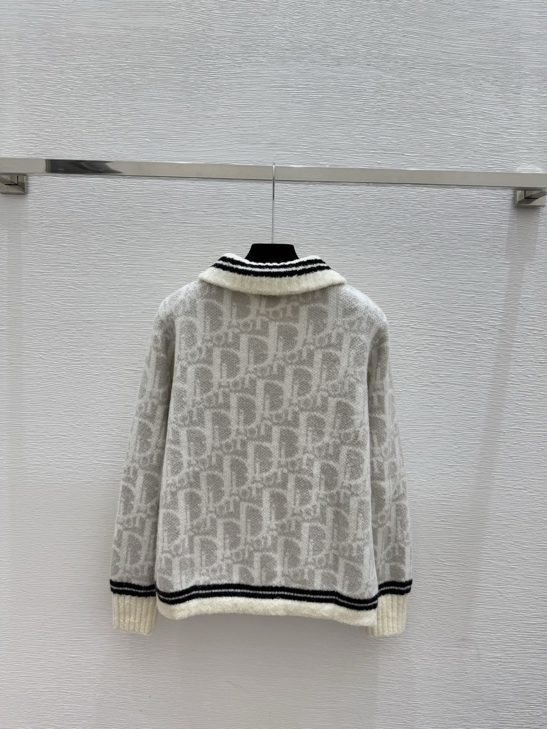 Dior CD 디올 배색 로고 카라 반 하프 집업 니트 긴팔 의류