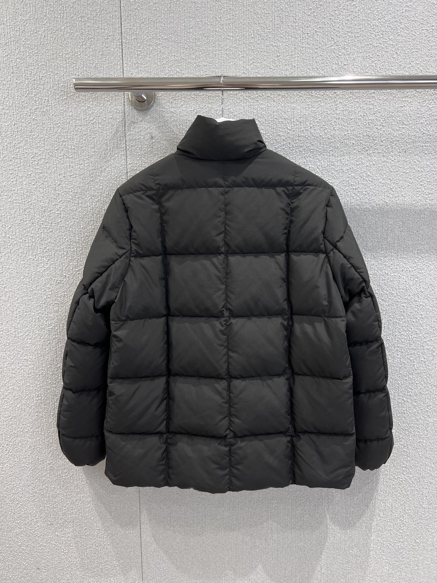 Moncler 몽클레어 몽클레르 사각 퀼팅 숏 패딩 점퍼 의류
