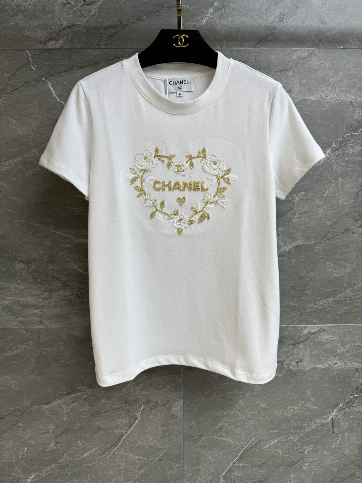 CHANEL 샤넬 하트 자수 반팔 티셔츠 의류