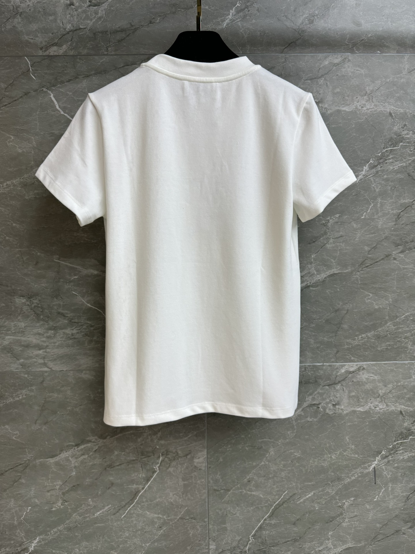 CHANEL 샤넬 하트 자수 반팔 티셔츠 의류