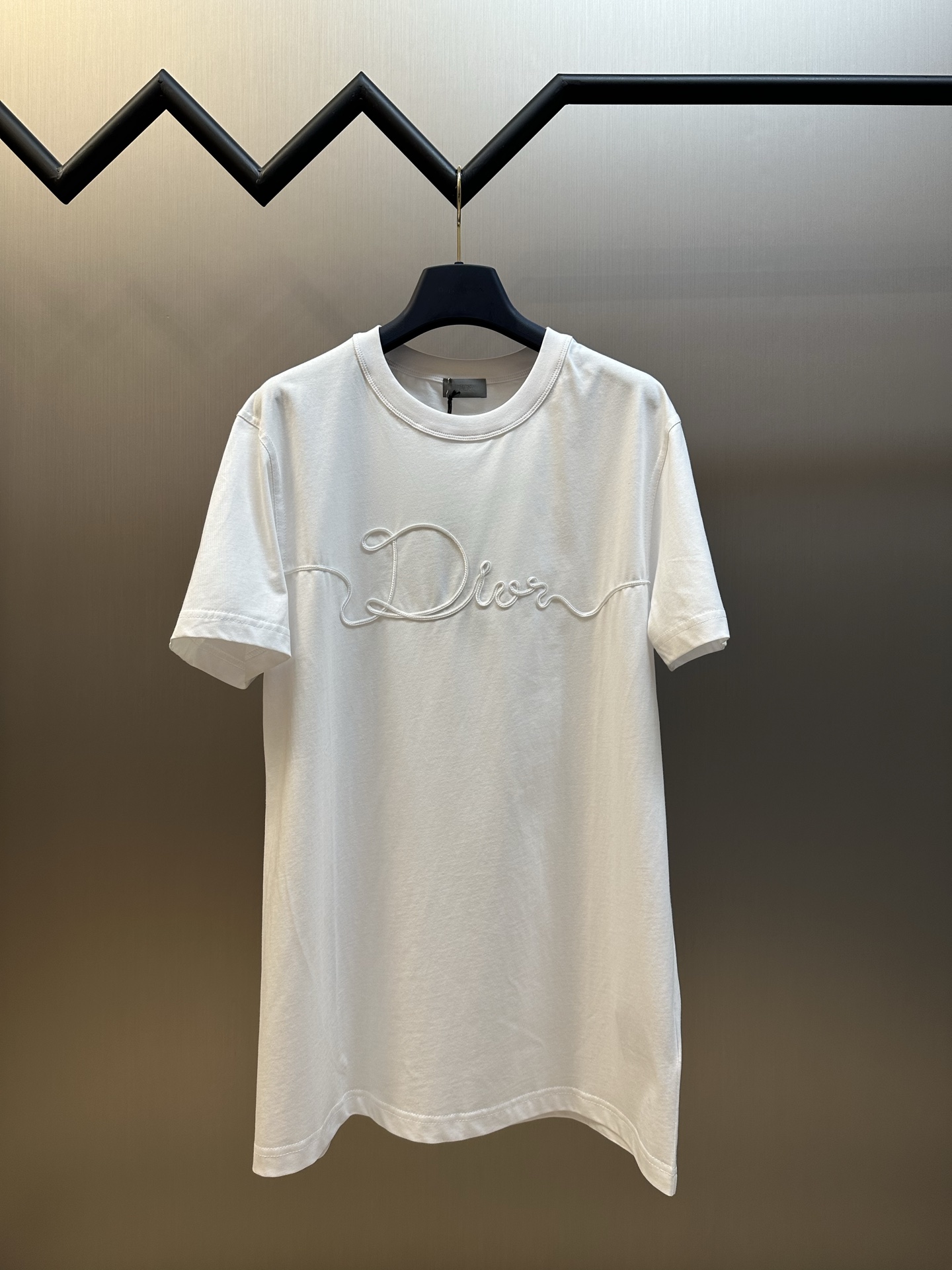 Dior CD 디올 리본 자수 라운드넥 반팔 티셔츠 의류