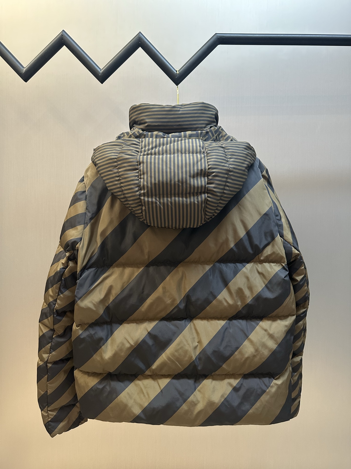 Fendi 펜디양면 후드 다운 패딩 점퍼 자켓 재킷 의류