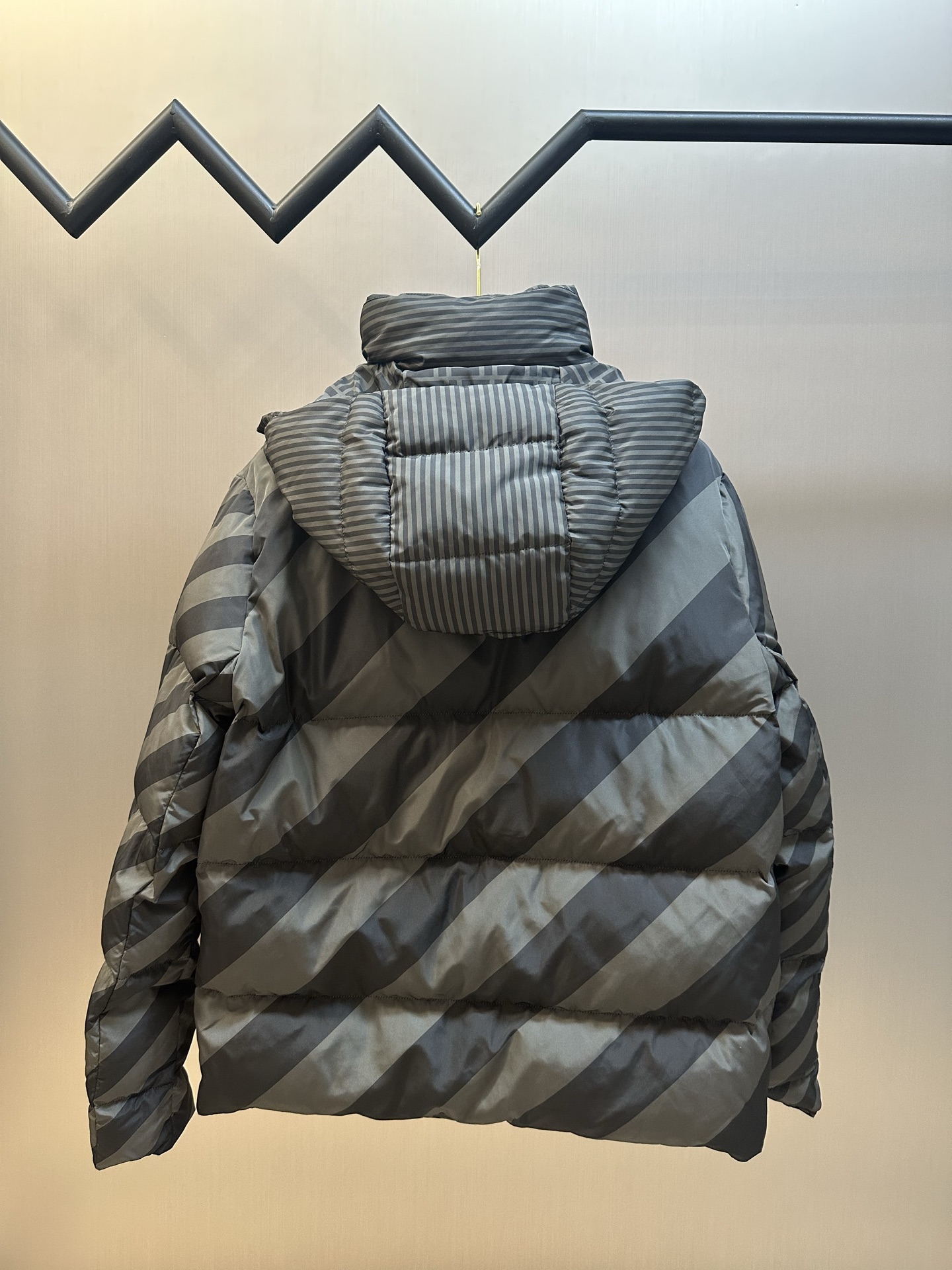 Fendi 펜디양면 후드 다운 패딩 점퍼 자켓 재킷 의류