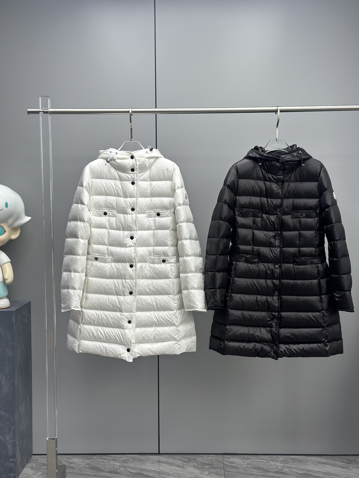 Moncler HIRMA 몽클레어 몽클레르 후드 중장 기장 구스다운 점퍼 패딩 의류