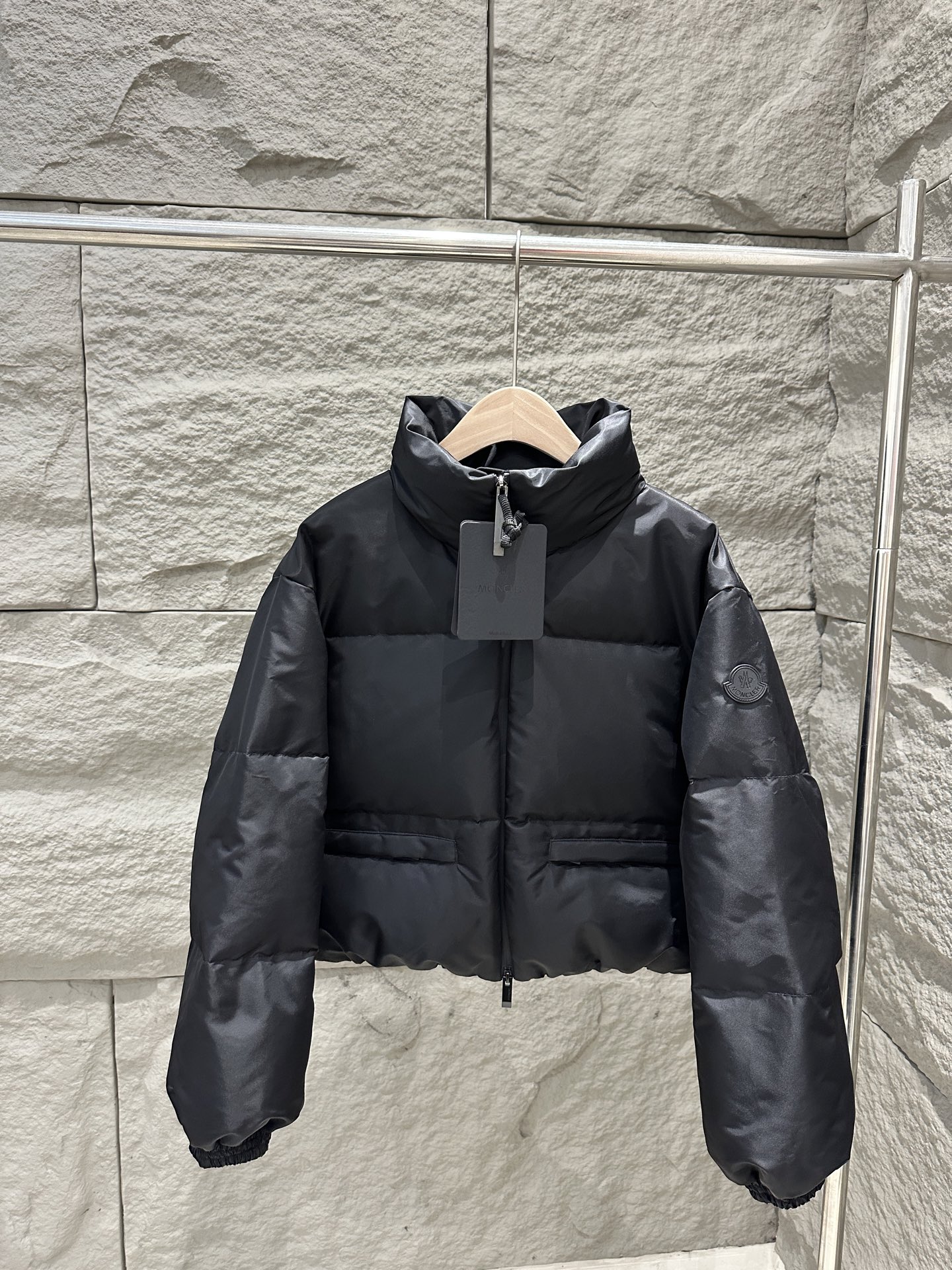 Moncler 몽클레어 몽클레르 Vissec 숏다운 패딩 점퍼 의류