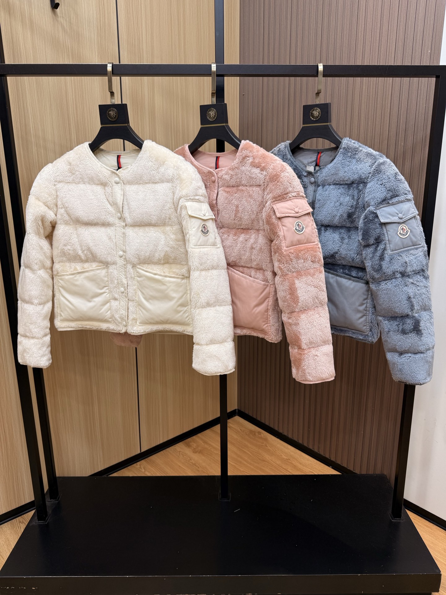 Moncler 몽클레어 몽클레르 다운 패딩 점퍼 자켓 의류
